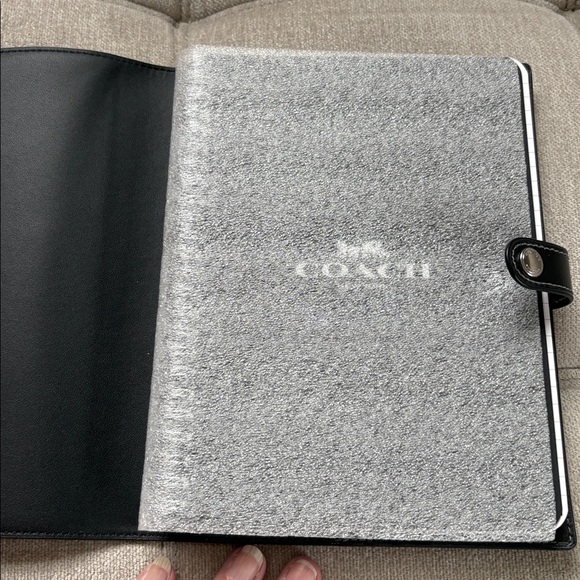 Coach Notebook - Picture 4 of 7